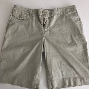 Loft size 10 medium length shorts